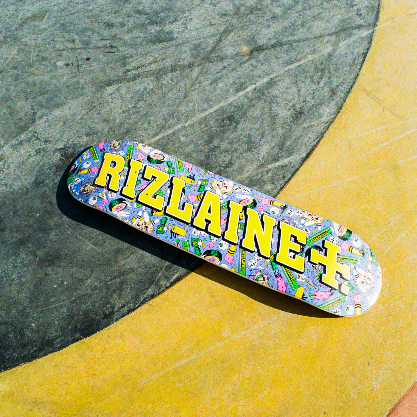 RIZLAINE SKATEBOARD DECK